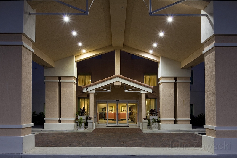 FLLPP-HIEX-Pembroke_Pines_exterior_2020.jpg